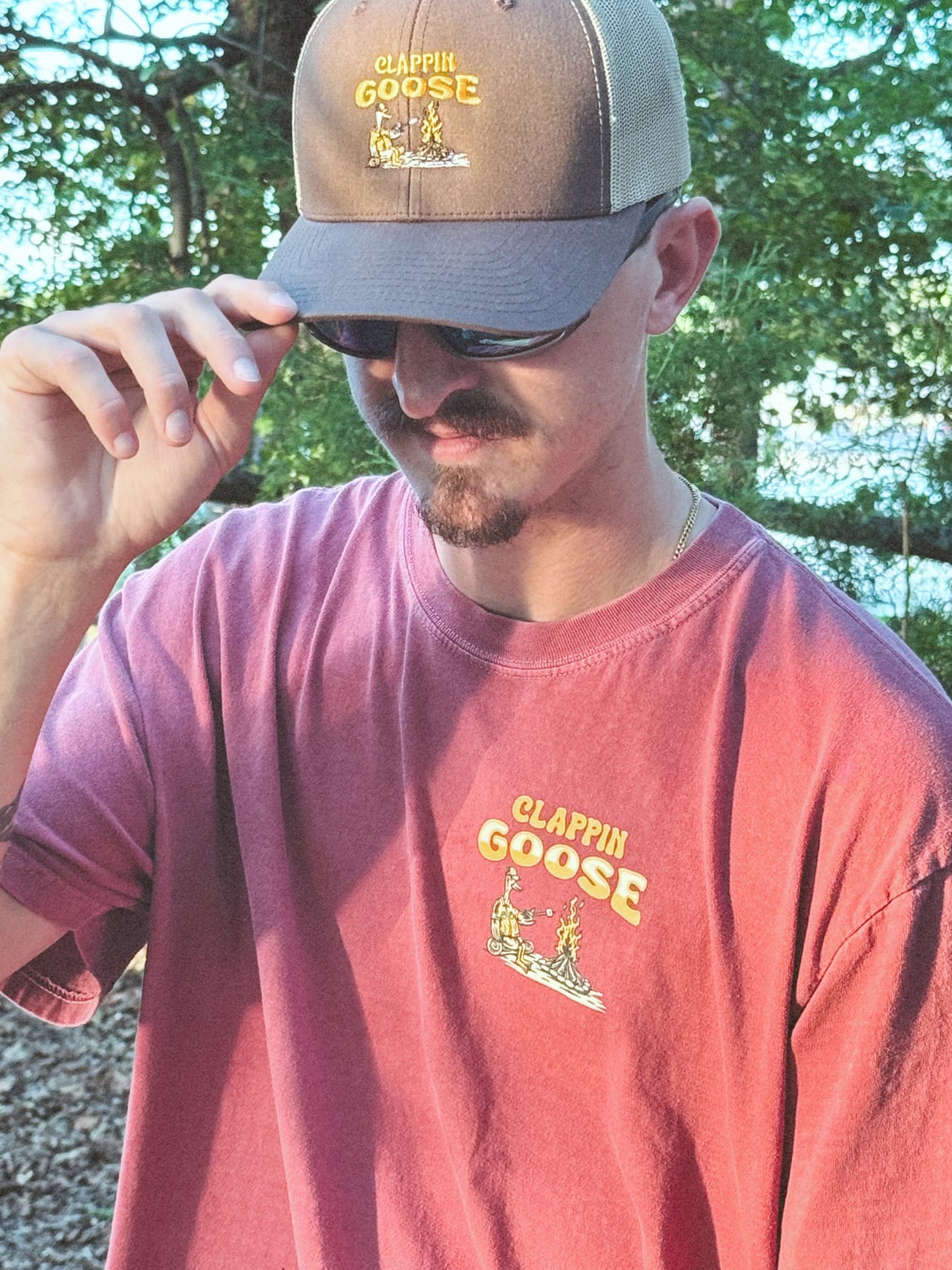 CAMPING GOOSE TRUCKER HAT